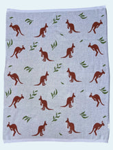 Load image into Gallery viewer, Knitted blanket
